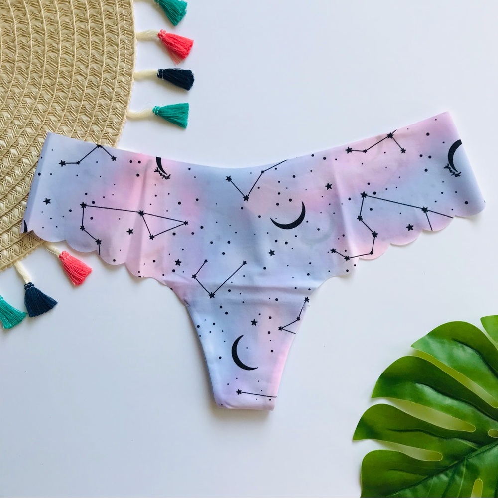Victoria's Secret PINK Scallop No Show Thong Panty Pink Cloudy Constellation - Picture 2 of 4
